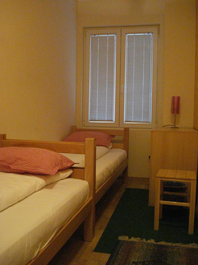 Hostel Jasmin Βελιγράδι Εξωτερικό φωτογραφία